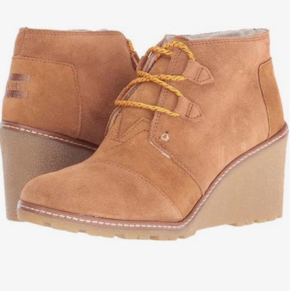 TOMS Desert Suede Faux Shearling Lined Wedge 8.5